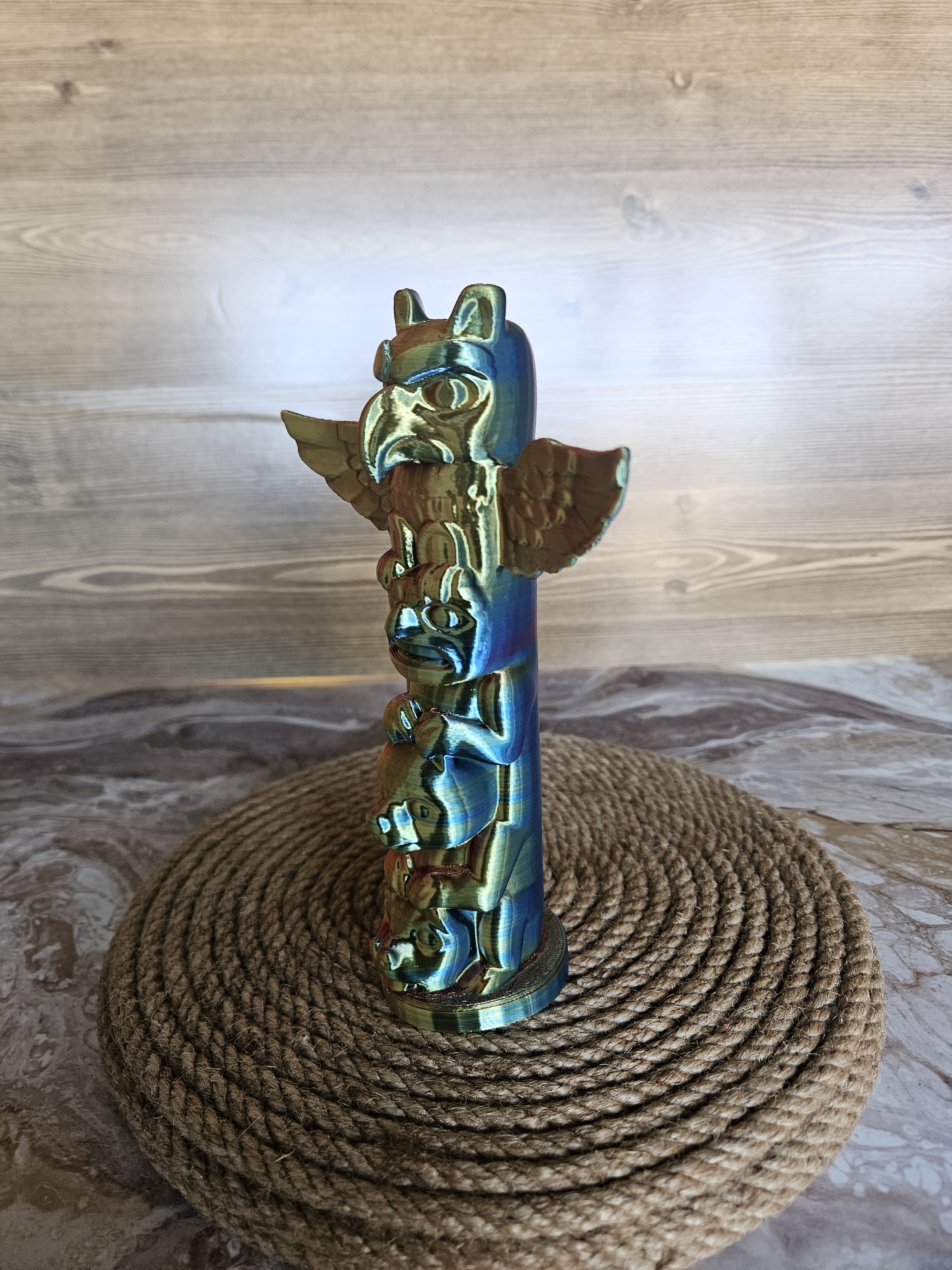 Totem Dekoratif Figür