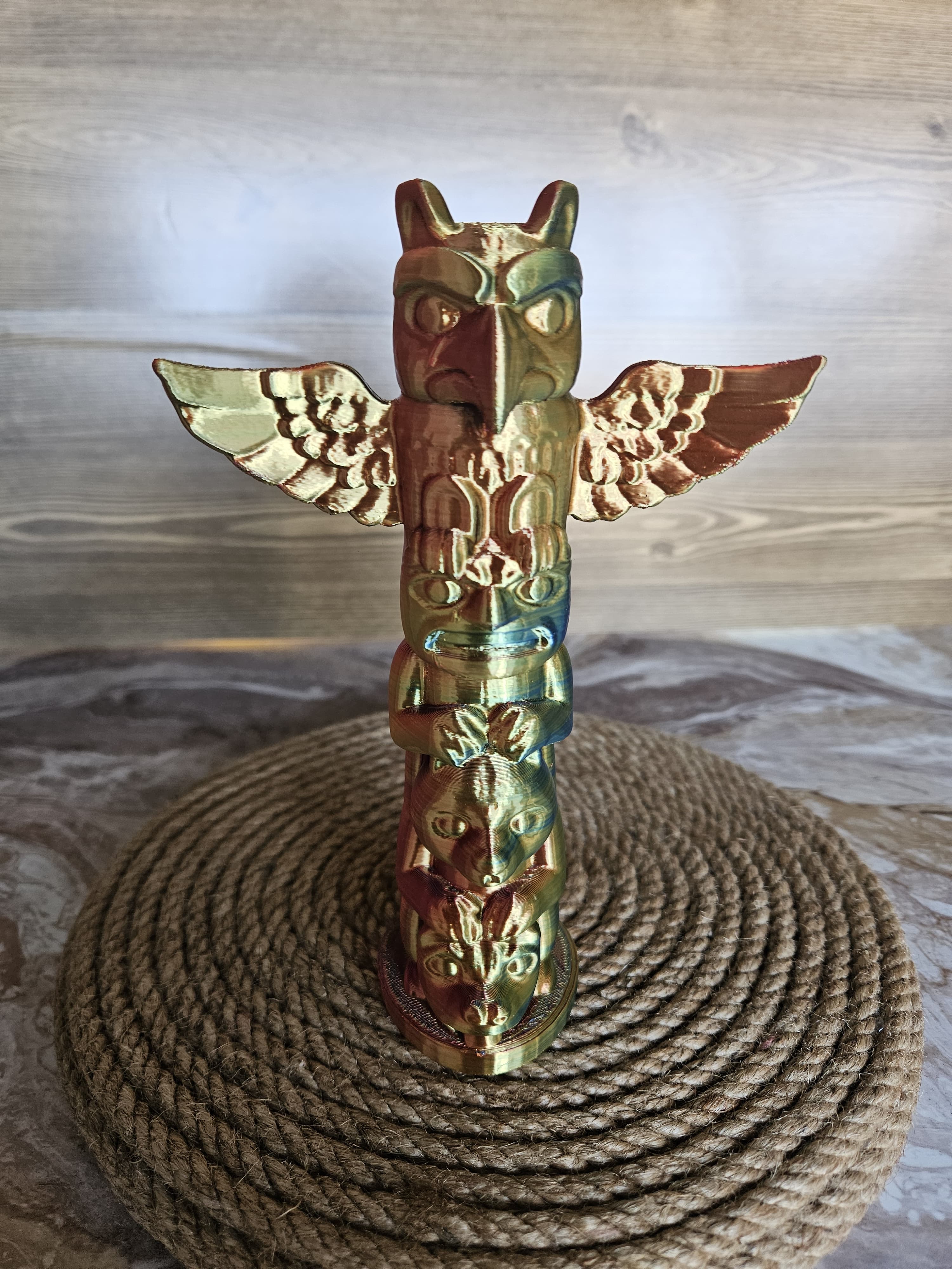 Totem Dekoratif Figür
